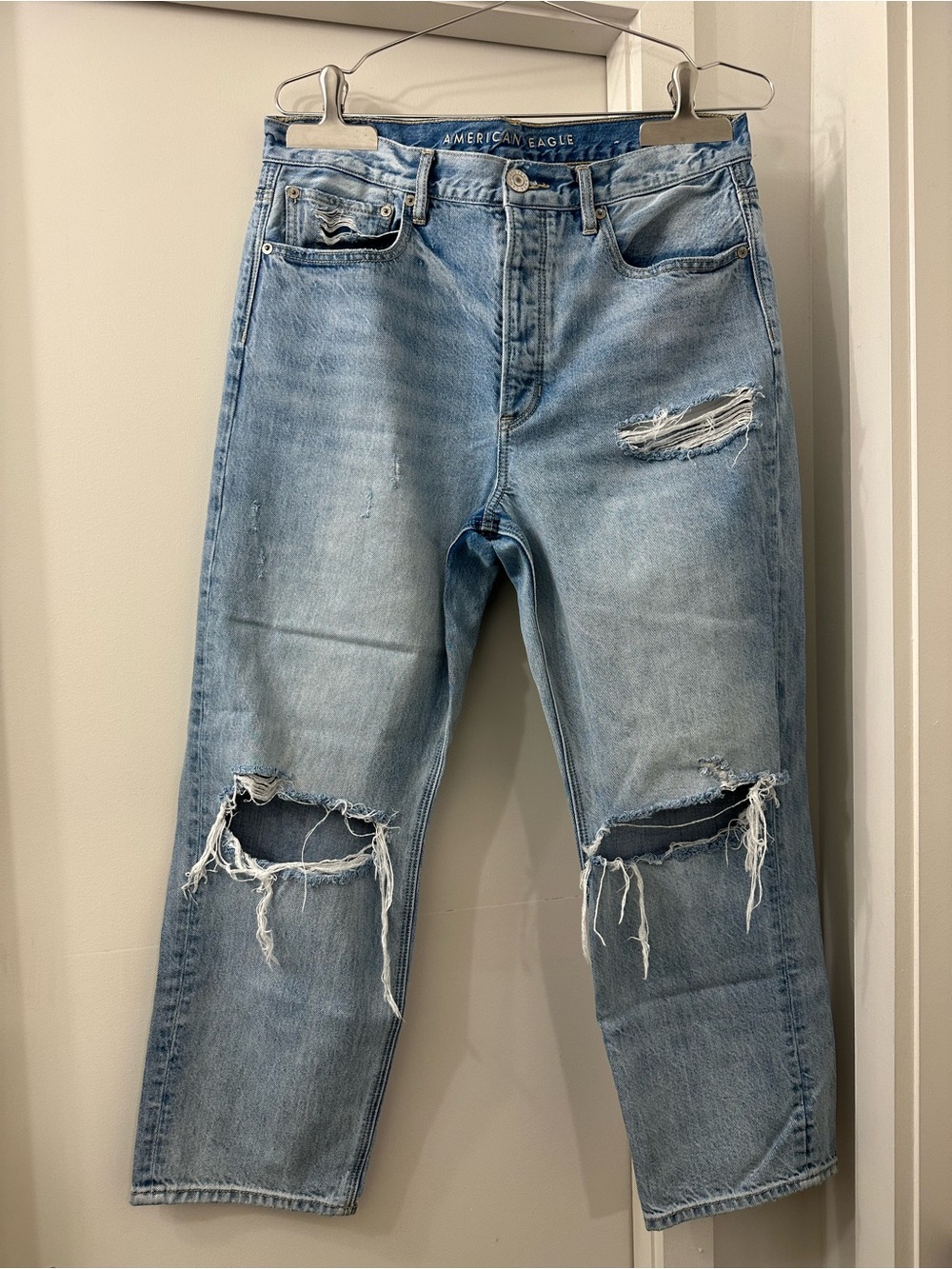 American Eagle 90s Boyfriend Distressed Denim Jeans- Blue